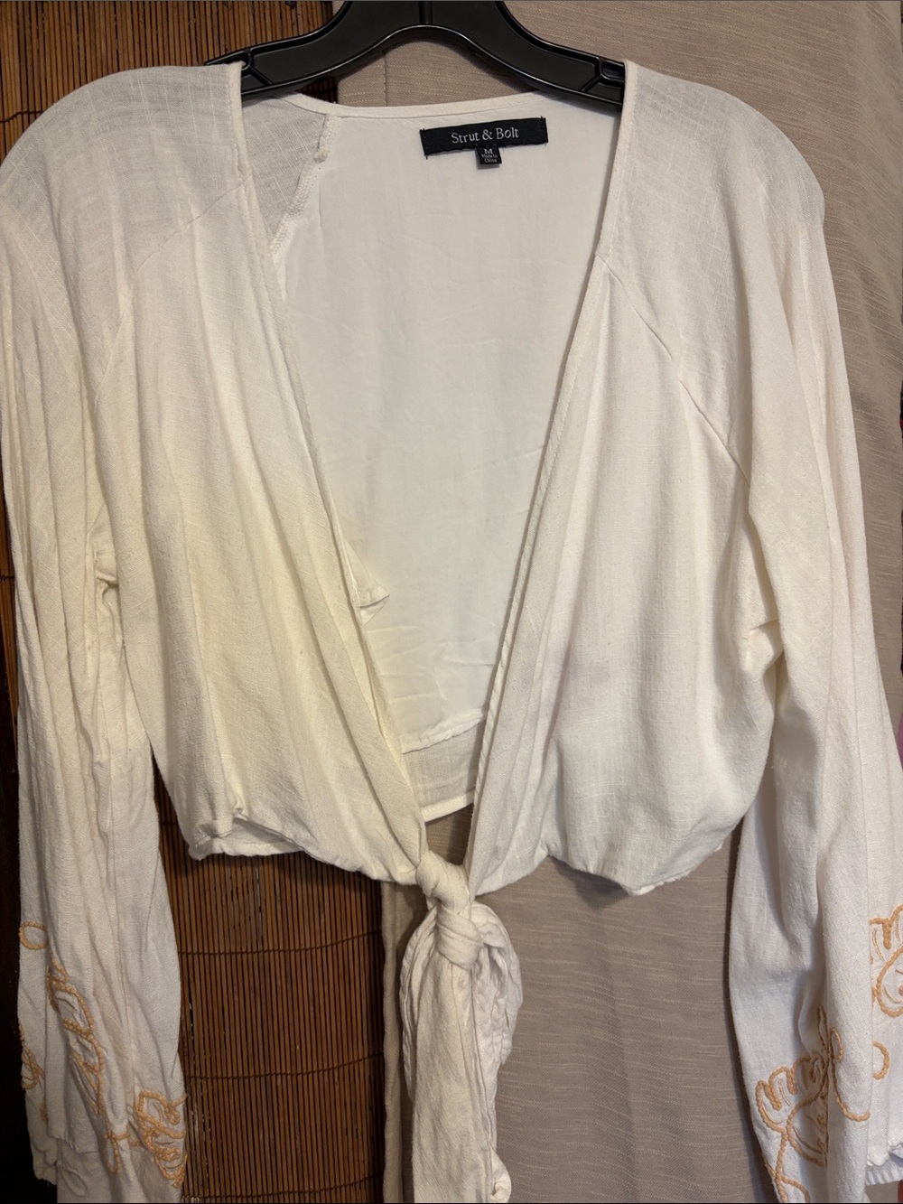 Strut & Bolt Women's Cream Tie-Front Embroidered Blouse